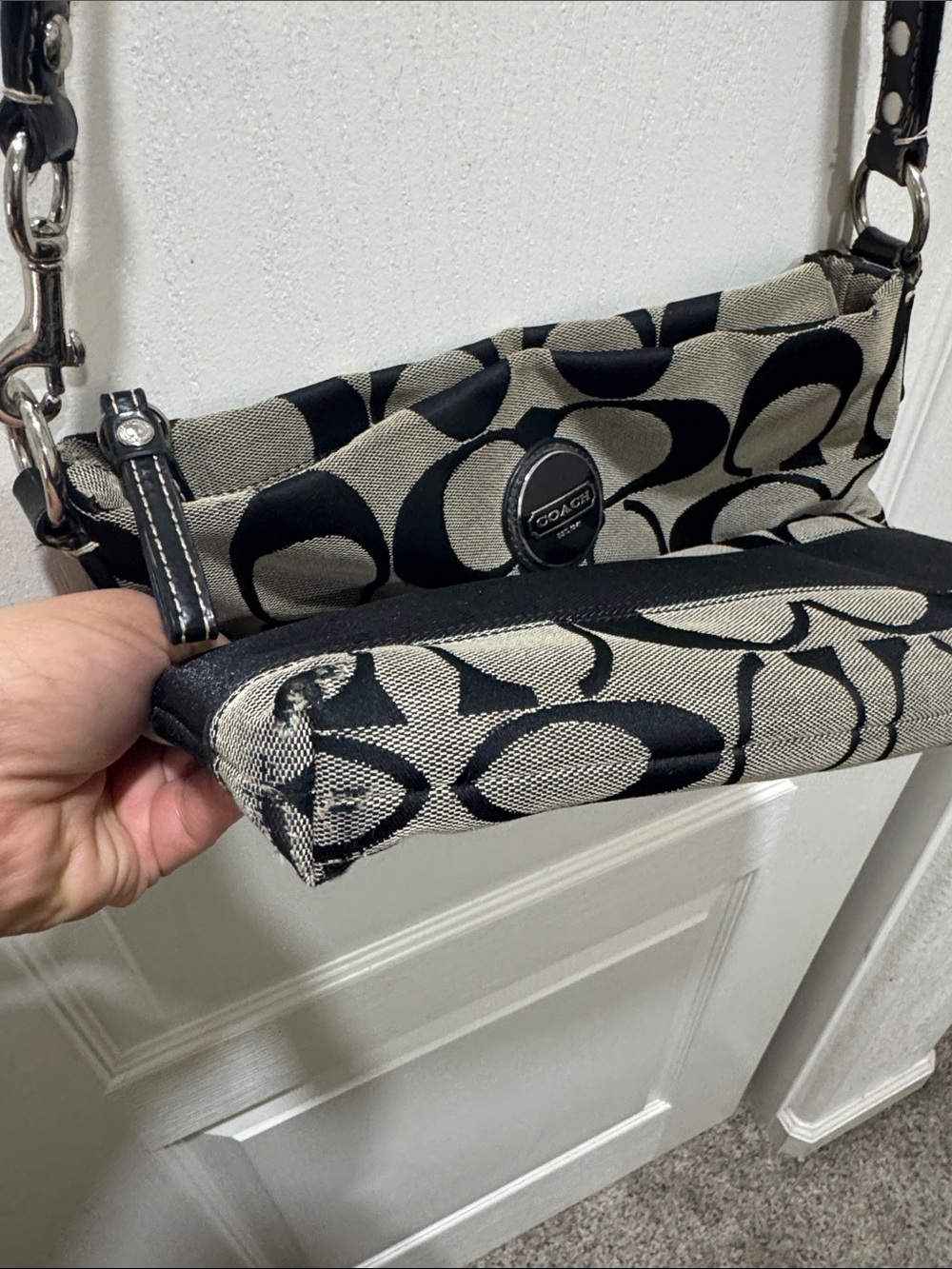 Coach Signature C Canvas Crossbody Bag Black Khaki Small Zip Purse - Picture 3 of 16